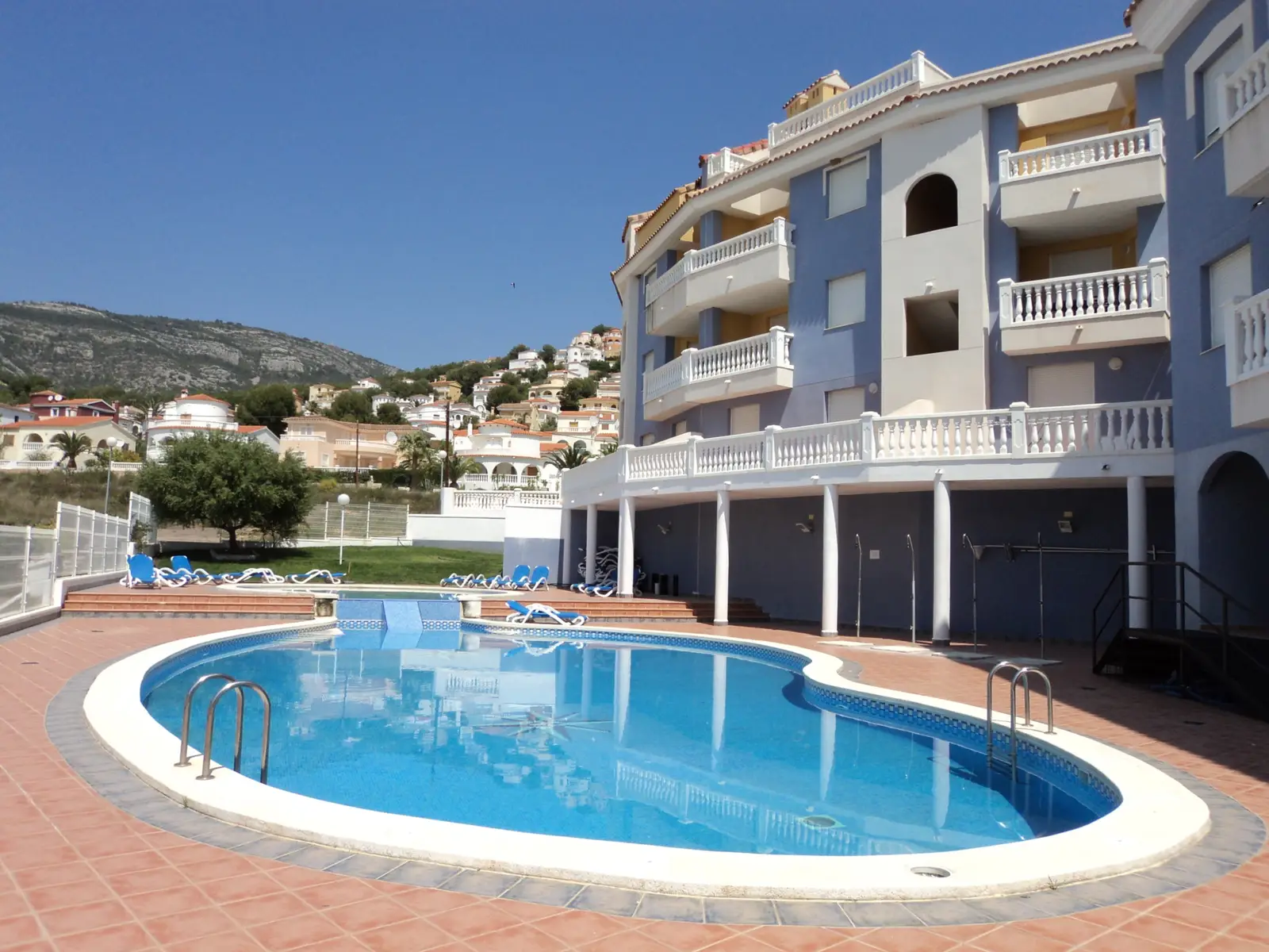 Pool der Ferienwohnungen Marcomar in der Urbanisation Marcolina in Alcossebre